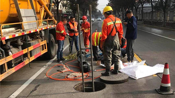 察哈尔右翼中管道清洗方案